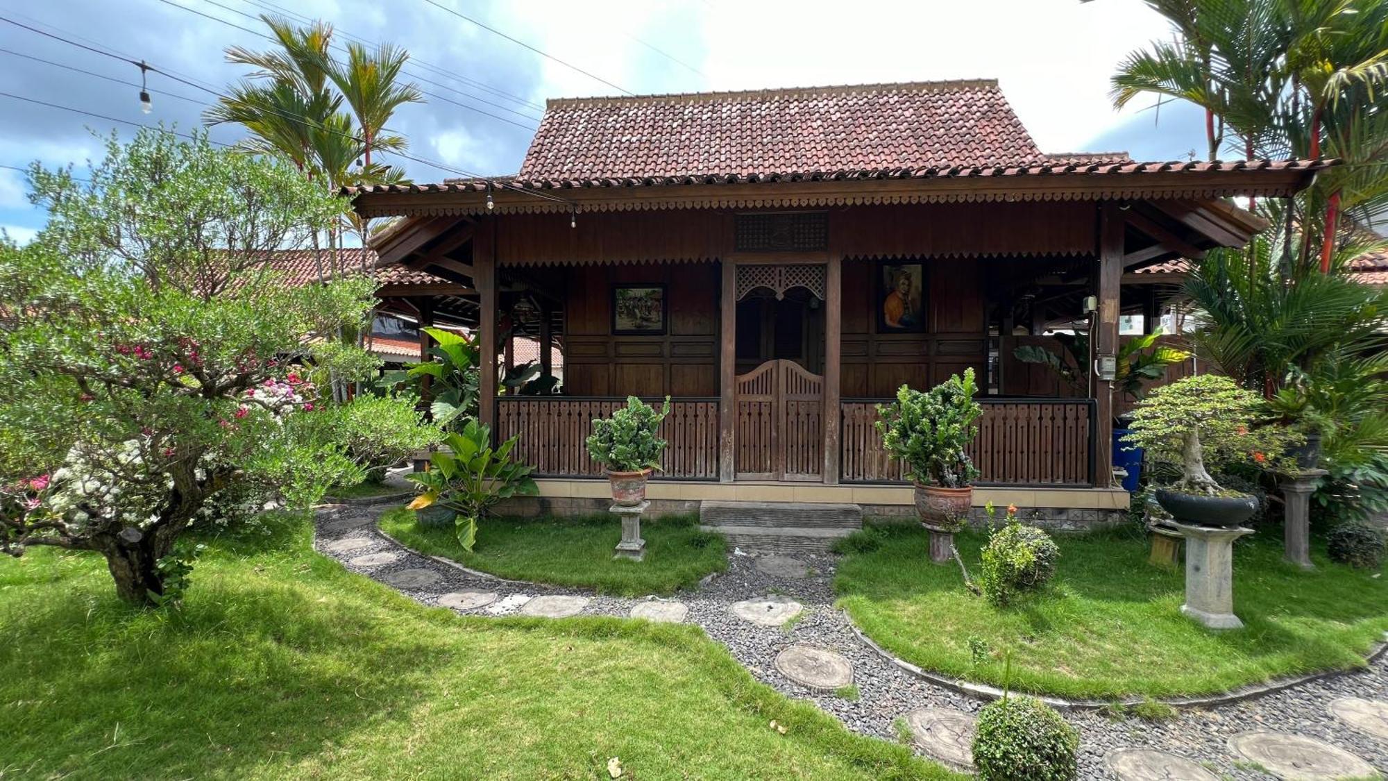 Oku Guest House Giri  Екстер'єр фото