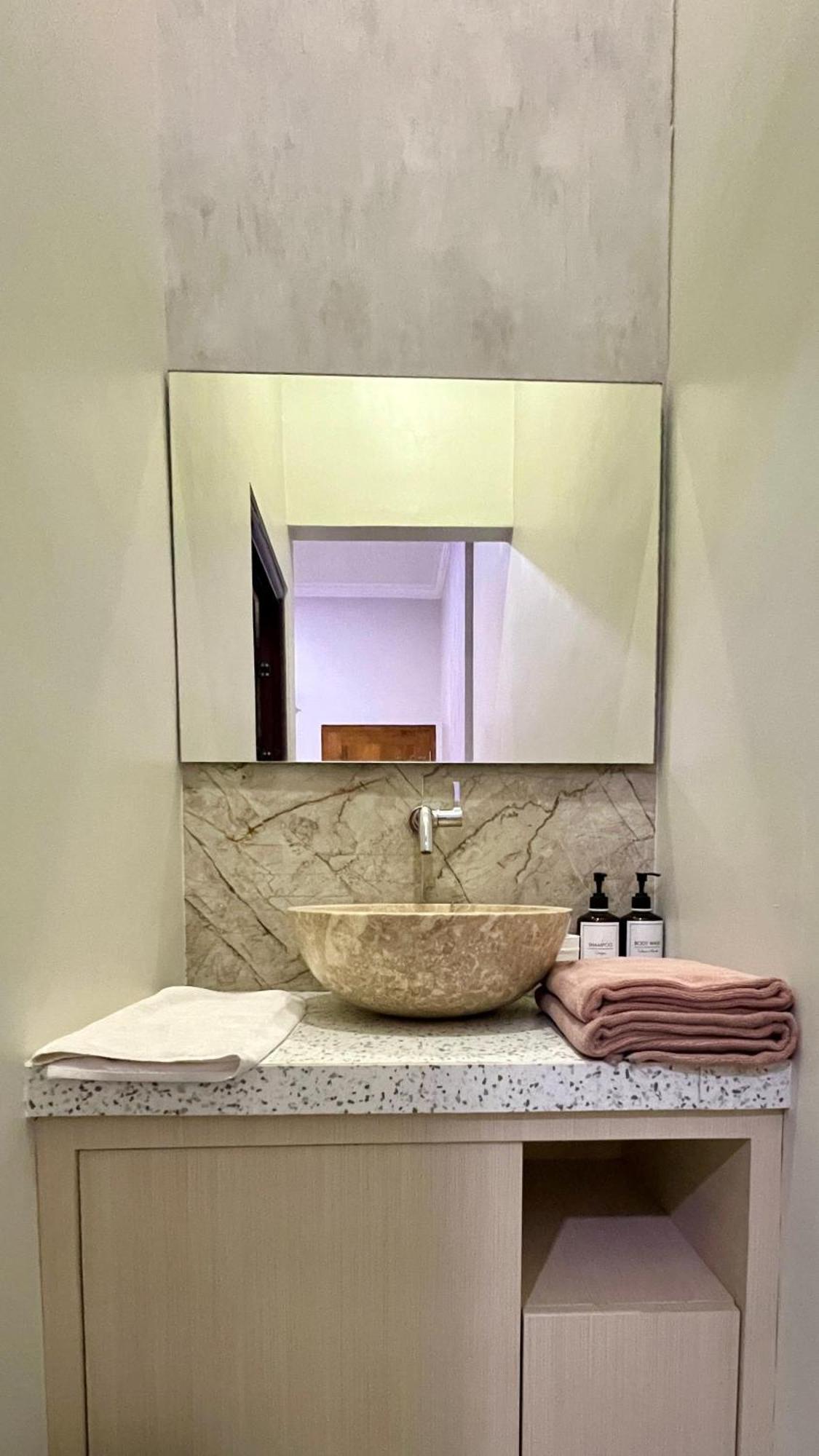 Oku Guest House Giri  Екстер'єр фото